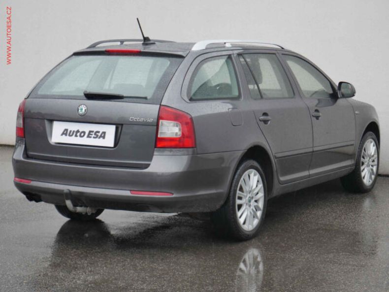 Škoda Octavia - hlavní fotka