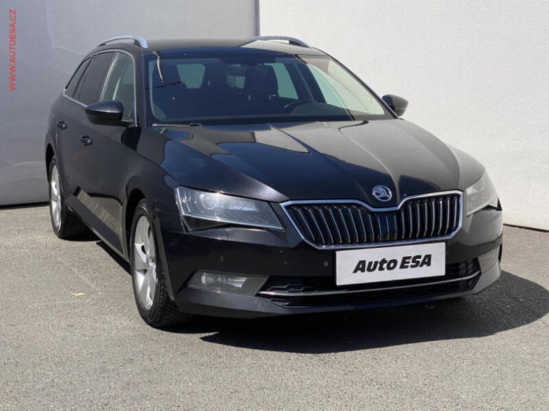 Škoda Superb - hlavní foto