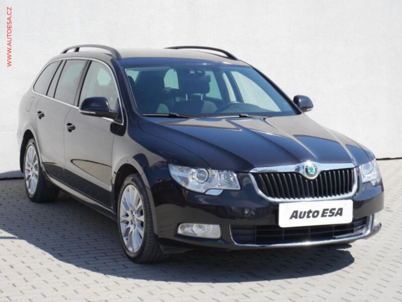 Škoda Superb - hlavní foto