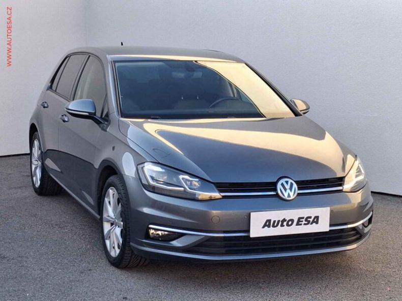 Volkswagen Golf - hlavní foto