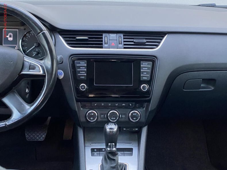 Škoda Octavia - hlavní fotka