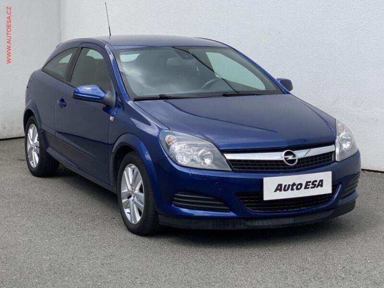 Opel Astra - hlavní foto