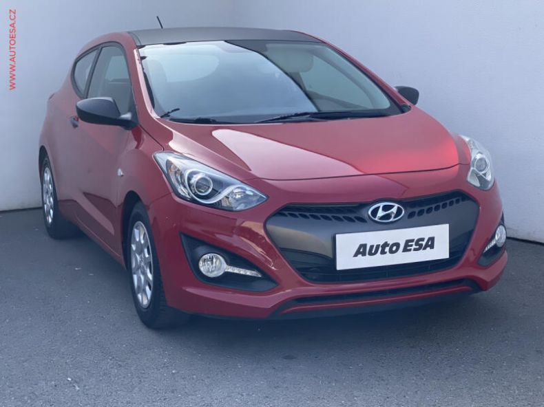 Hyundai i30 - hlavní foto
