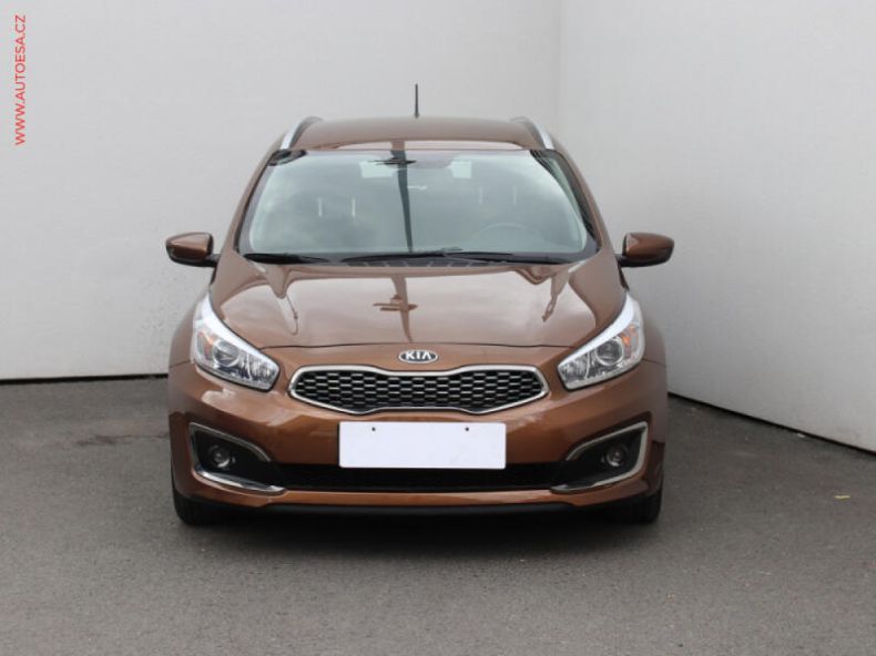 Kia Cee'd - hlavní fotka