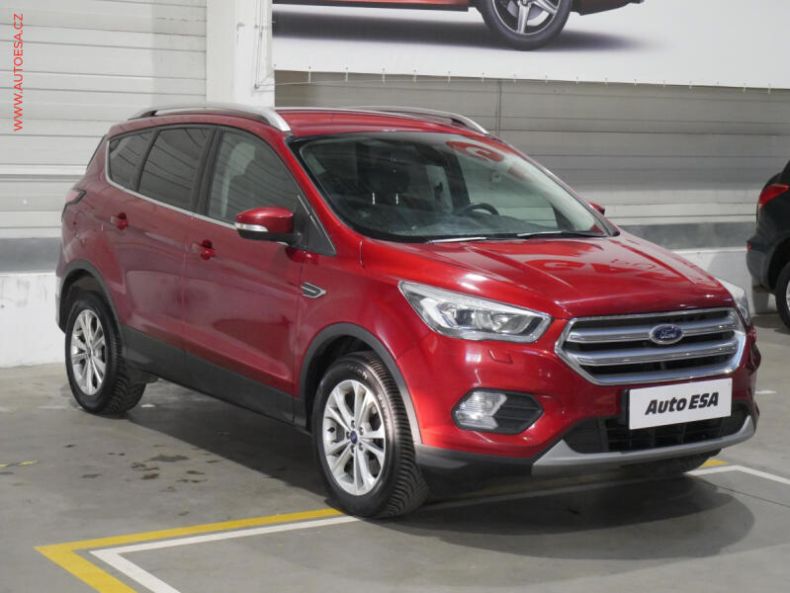 Ford Kuga - hlavní foto