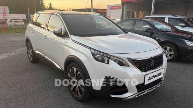 Peugeot 5008 - hlavní foto