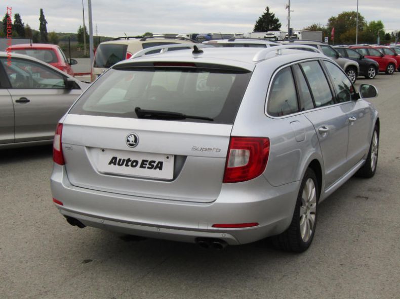 Škoda Superb - hlavní fotka