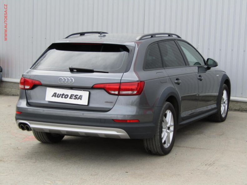 Audi A4 - hlavní fotka