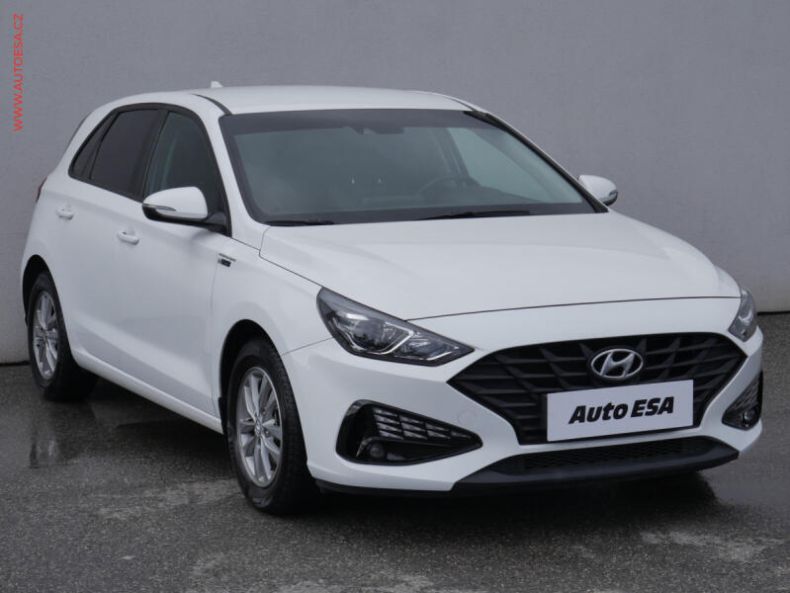 Hyundai i30 - hlavní fotka