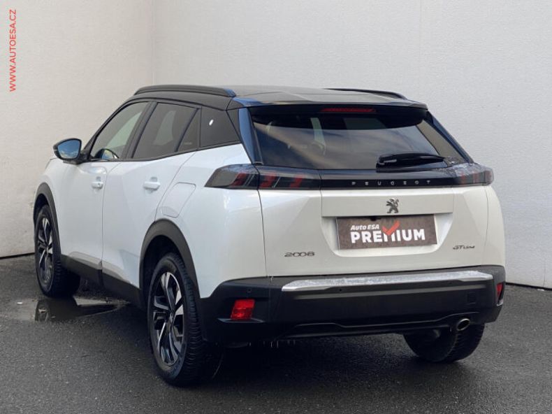 Peugeot 2008 - hlavní fotka