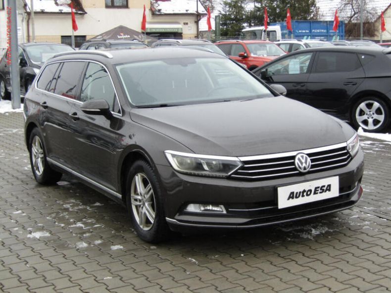 Volkswagen Passat - hlavní fotka inzerátu