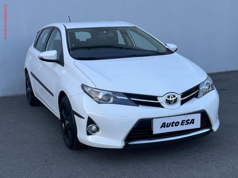 Toyota Auris - hlavní foto