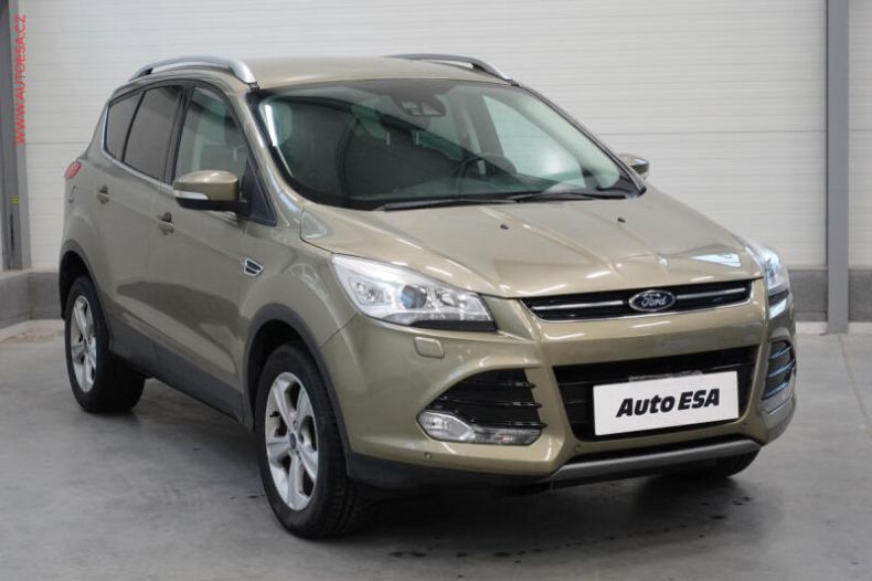 Ford Kuga - hlavní foto