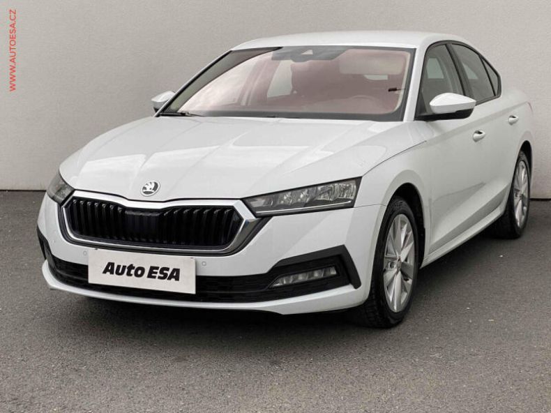 Škoda Octavia - hlavní fotka