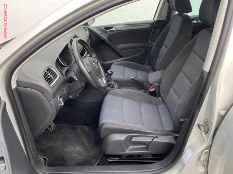 Volkswagen Golf - hlavní fotka