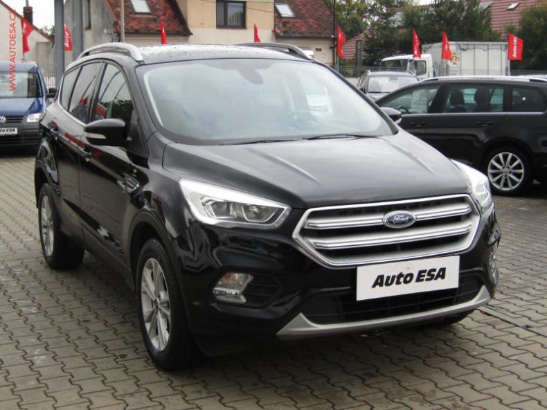 Ford Kuga - hlavní foto