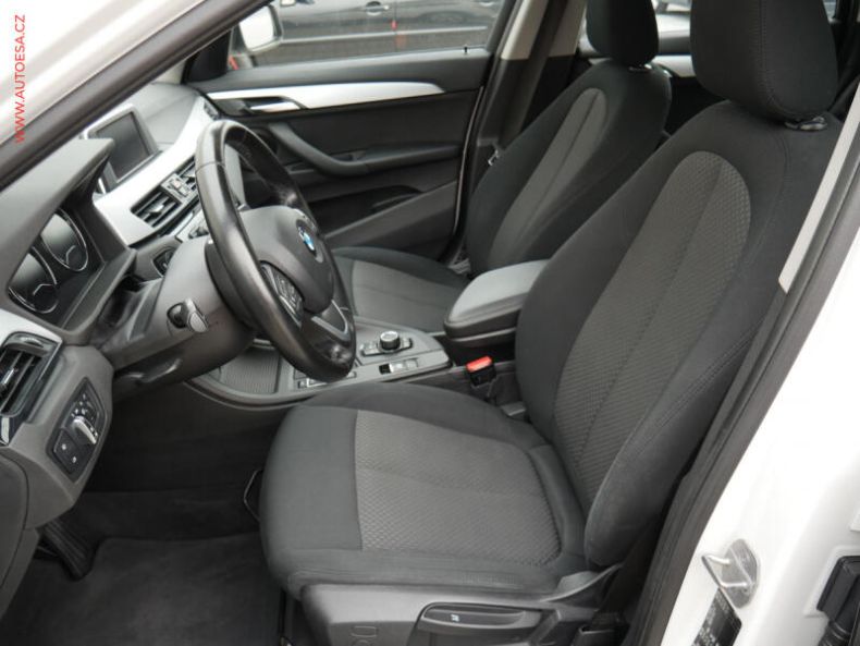 BMW X1 - hlavní fotka
