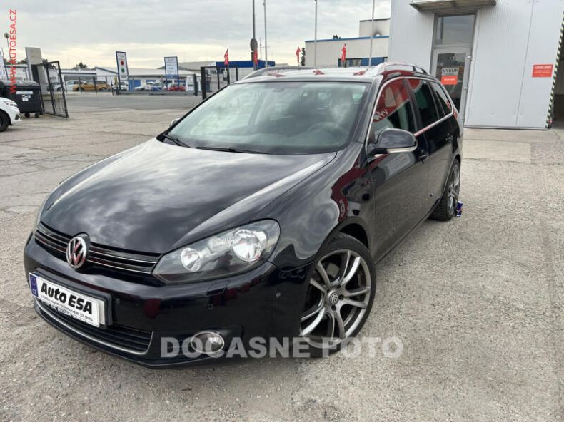 Volkswagen Golf - hlavní foto