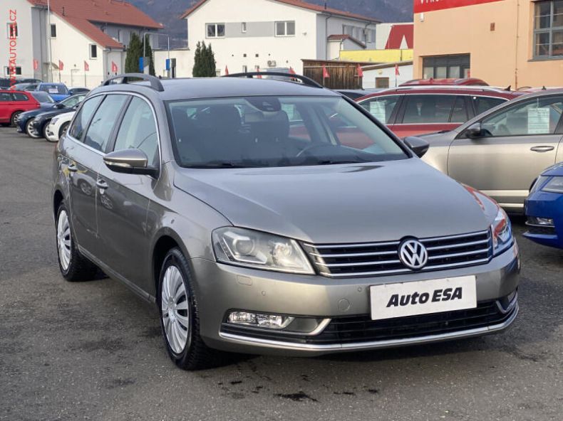 Volkswagen Passat - hlavní foto