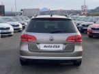 Volkswagen Passat - fotka číslo 4
