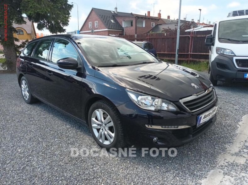 Peugeot 308 - hlavní foto