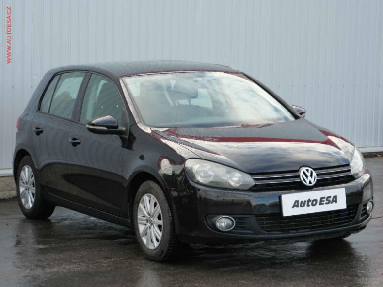 Volkswagen Golf - hlavní foto