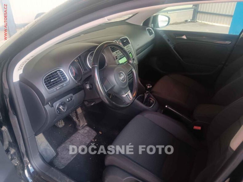 Volkswagen Golf - hlavní fotka