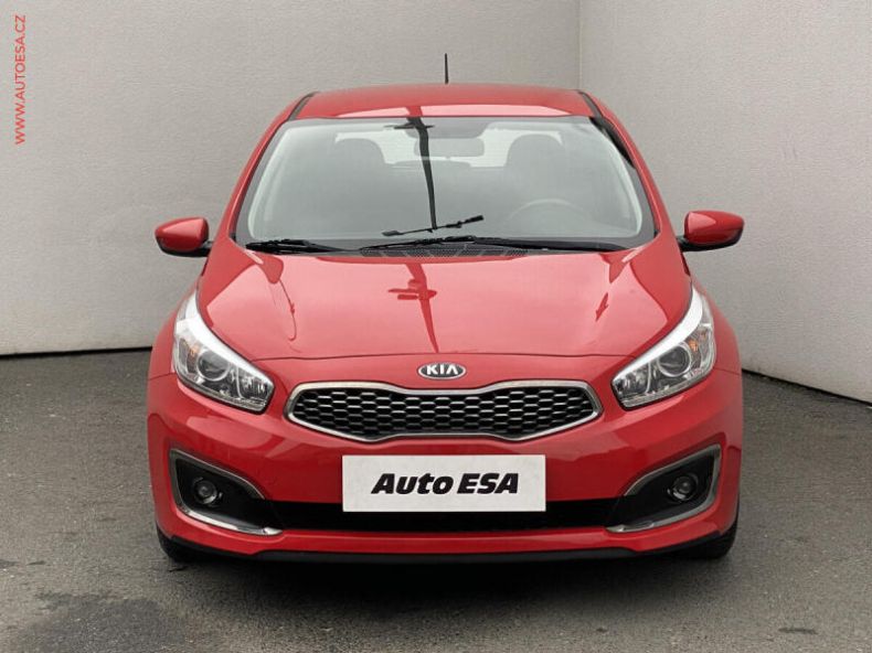 Kia Cee'd - hlavní fotka
