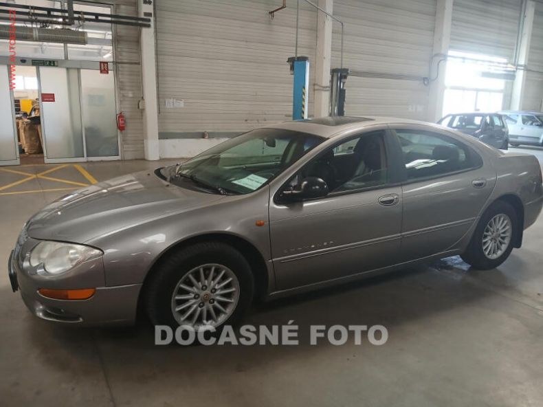 Chrysler 300 - hlavní foto