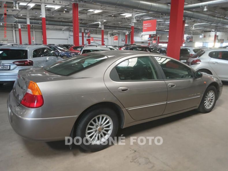 Chrysler 300 - hlavní fotka