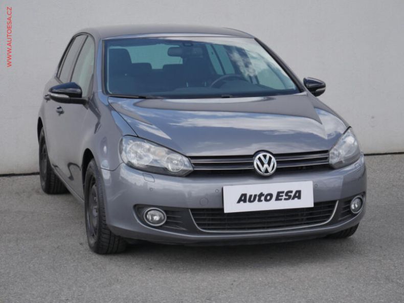 Volkswagen Golf - hlavní foto