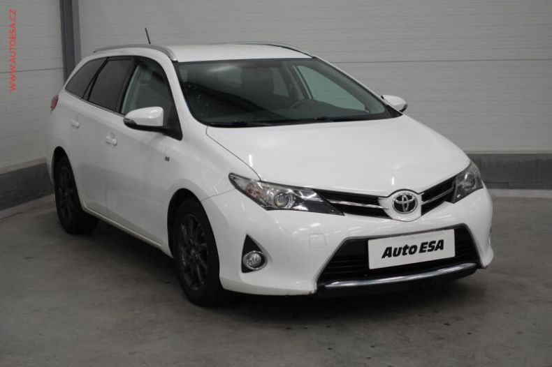 Toyota Auris - hlavní foto