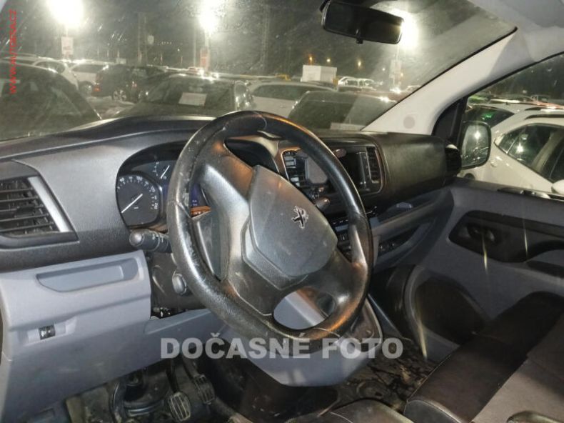 Peugeot Expert - hlavní fotka