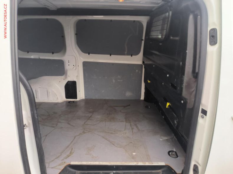 Peugeot Expert - hlavní fotka