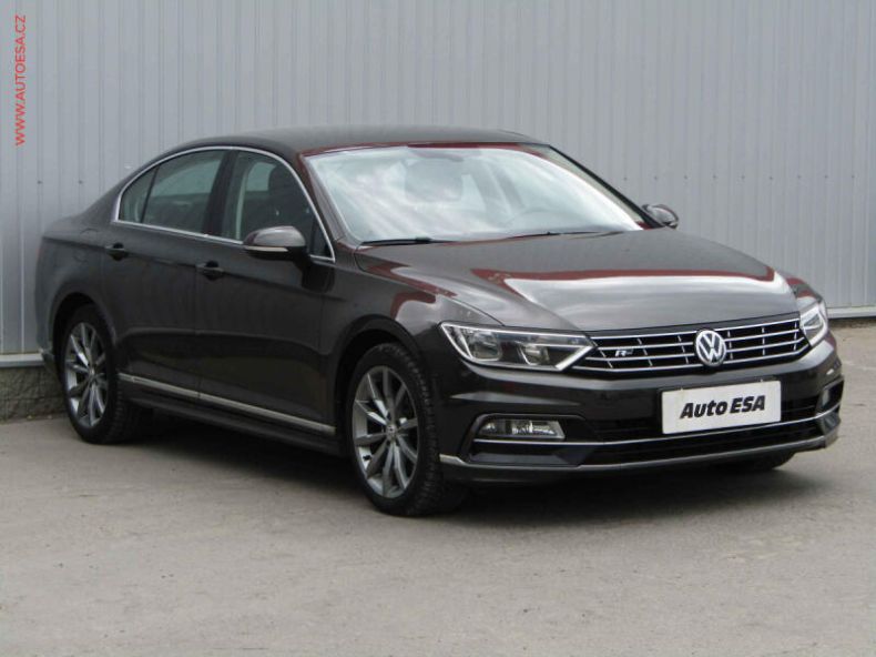 Volkswagen Passat - hlavní fotka inzerátu