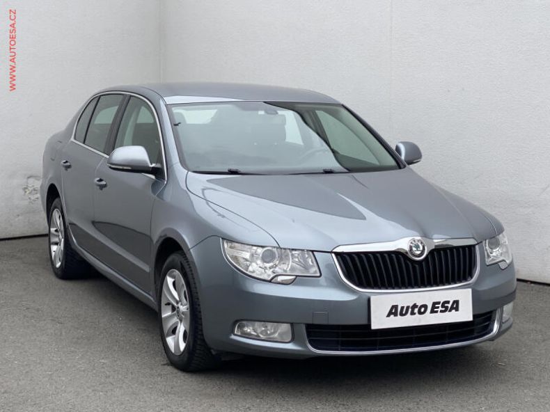 Škoda Superb - hlavní foto