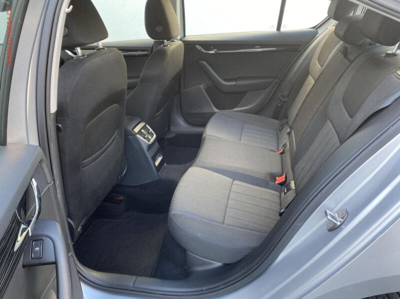 Škoda Octavia - hlavní fotka