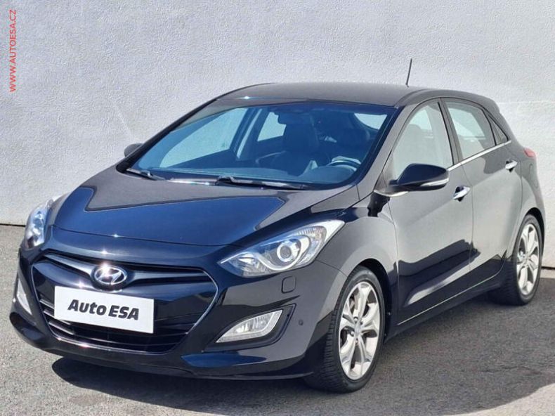 Hyundai i30 - hlavní fotka