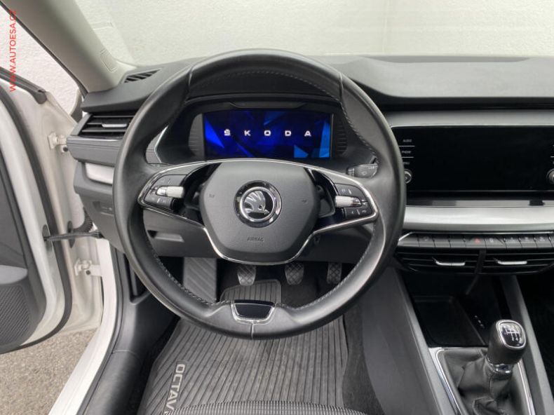 Škoda Octavia - hlavní fotka