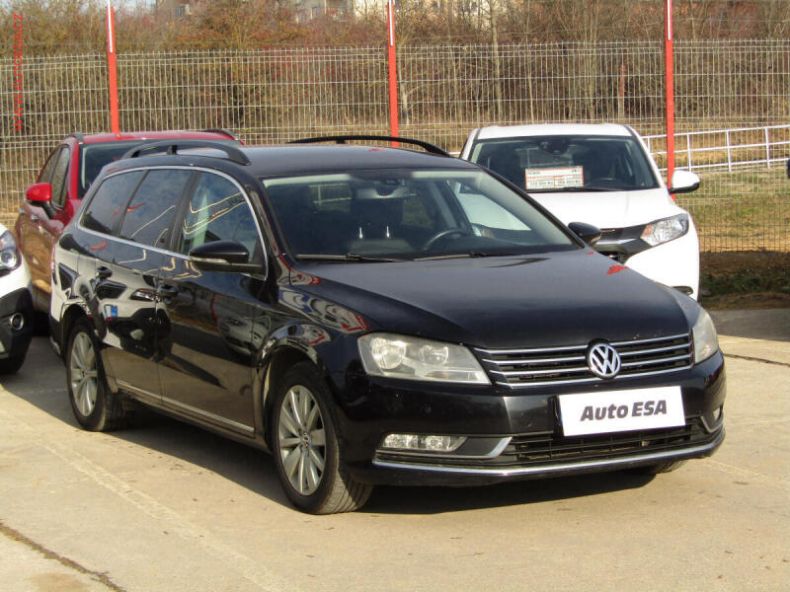 Volkswagen Passat - hlavní fotka inzerátu