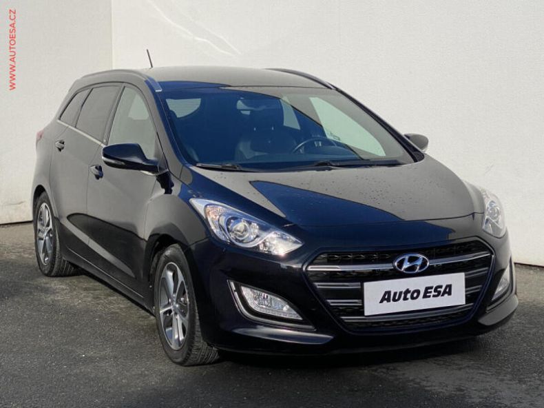 Hyundai i30 - hlavní foto