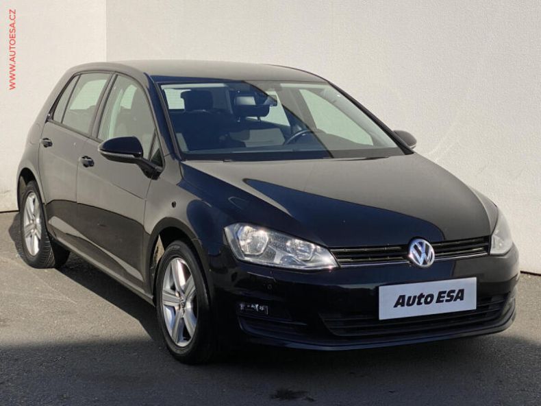 Volkswagen Golf - hlavní foto