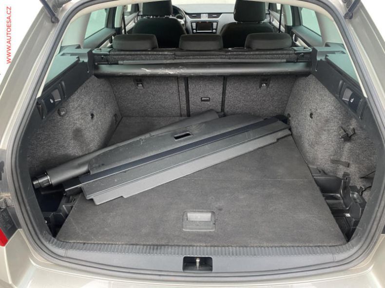 Škoda Octavia - hlavní fotka