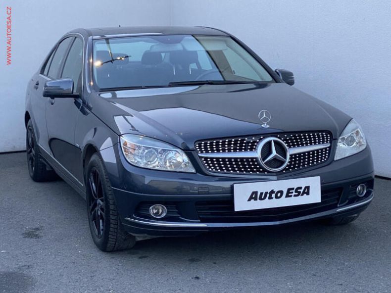 Mercedes Třída C - hlavní foto