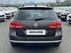 Volkswagen Passat - fotka číslo 4