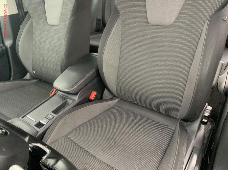 Škoda Octavia - hlavní fotka