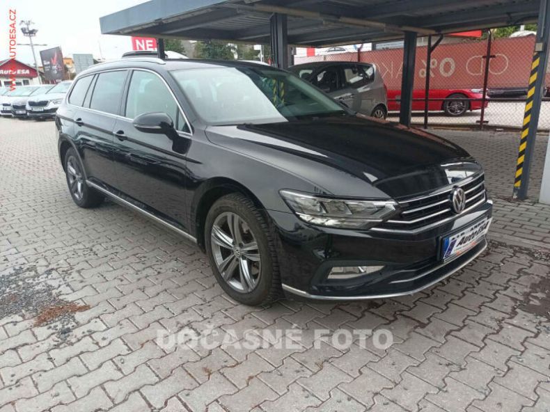 Volkswagen Passat - hlavní fotka inzerátu