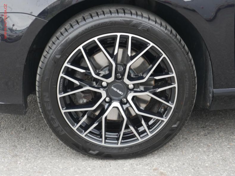 Volkswagen Passat - hlavní fotka