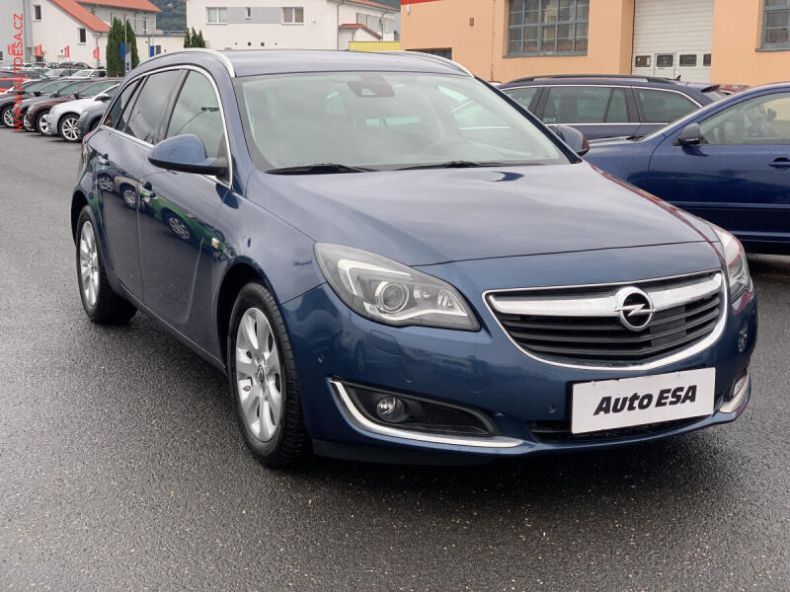 Opel Insignia - hlavní foto