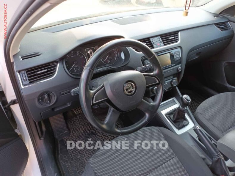 Škoda Octavia - hlavní fotka